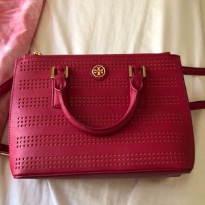 TORY BURCH ROBINSON SATCHEL // AUTHENTIC AND NEW